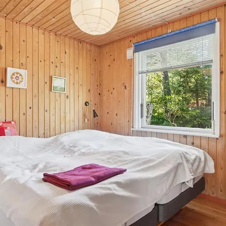 Sigge - 5km From The Sea By Interhome